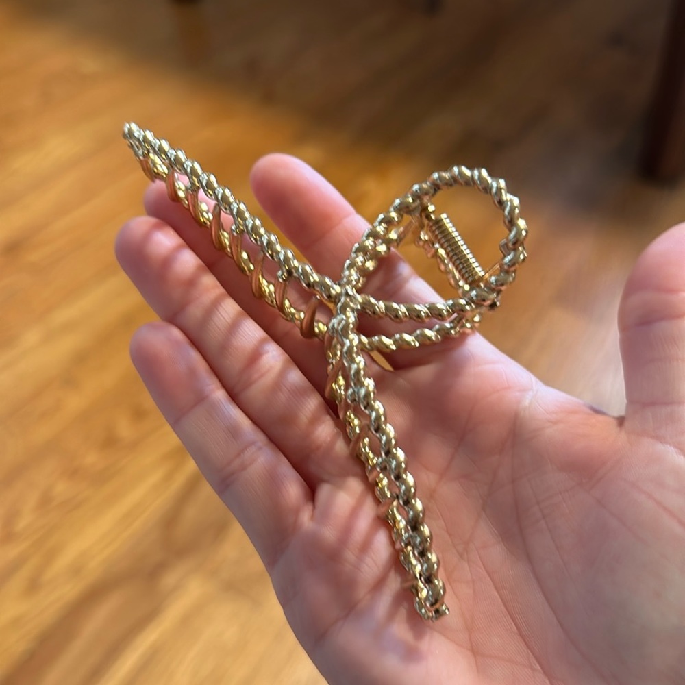 Gold hair clip